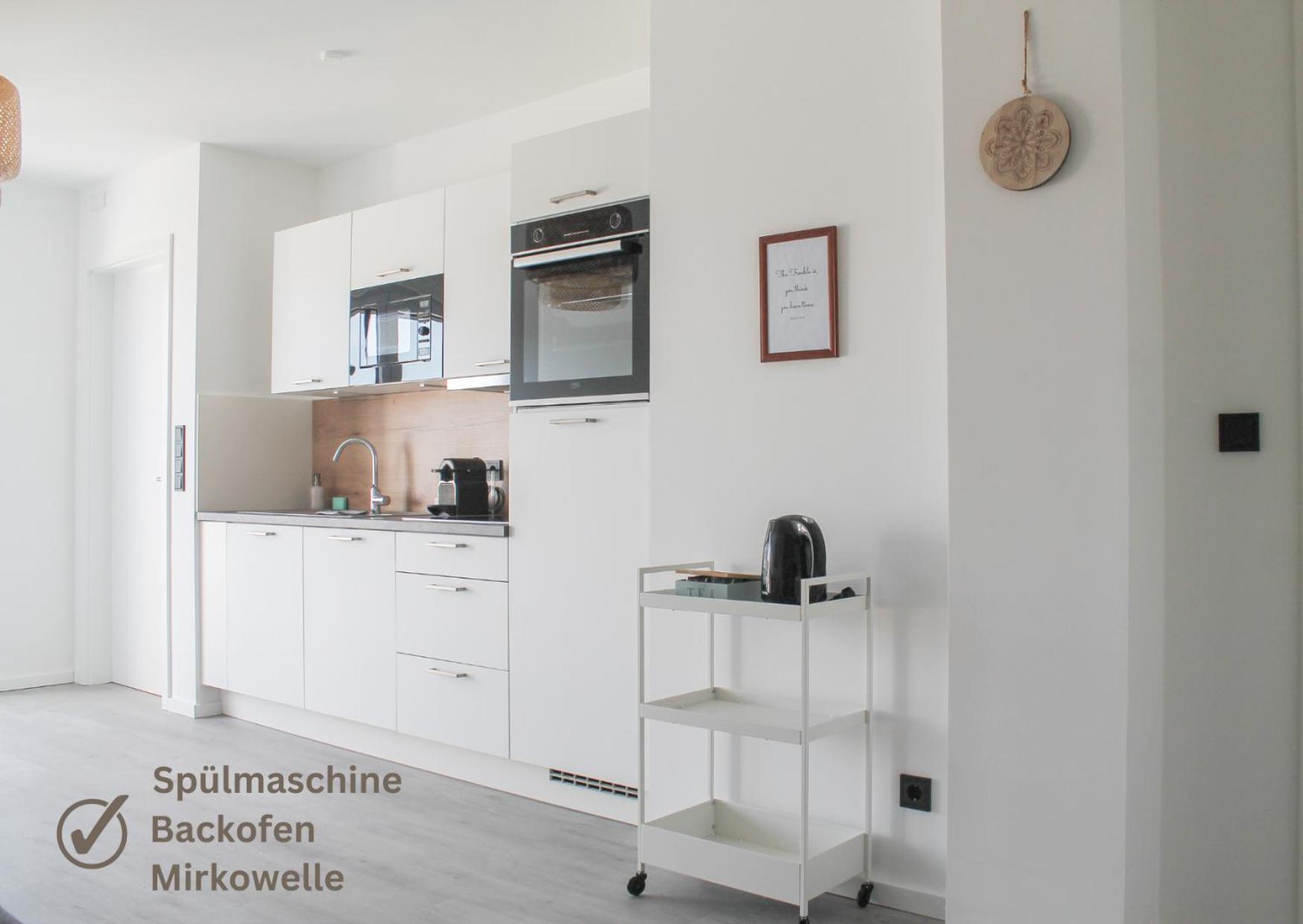 Buddha Apartment - Stadtnah, Balkon, Parkplatz, E-Ladestation Fuer Autos & Fahrraeder, Fitnessstudio Koblenz  Buitenkant foto